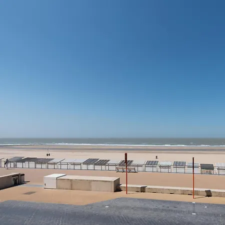 Pretty With Balcony * Ostende